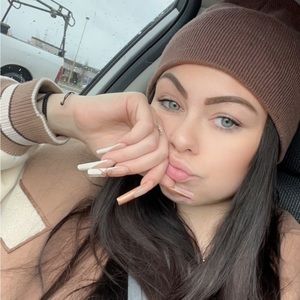 Meet your Posher, Irene